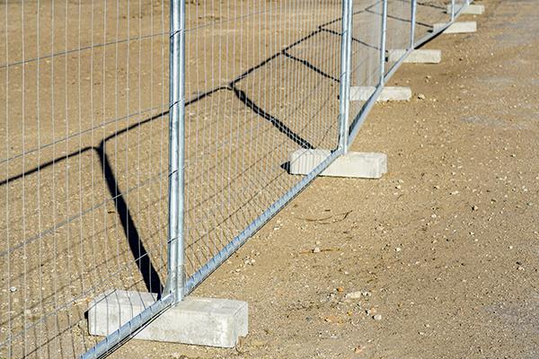 Fence Rental Shakopee workers